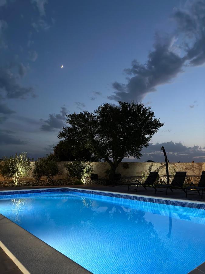 Iris Holiday Home Trbounje Bagian luar foto