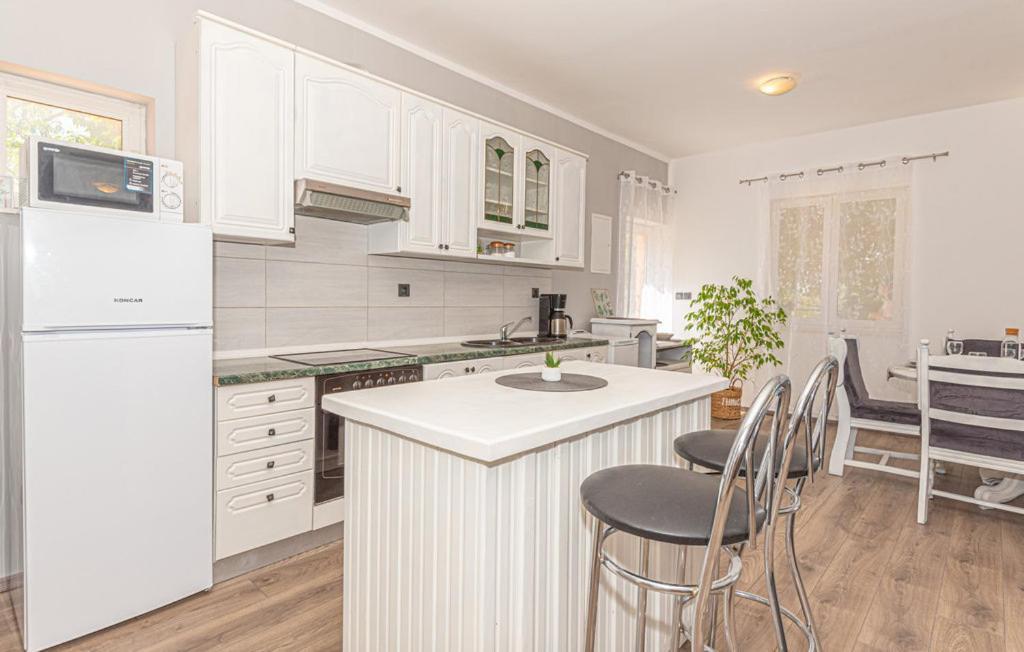 Iris Holiday Home Trbounje Bagian luar foto