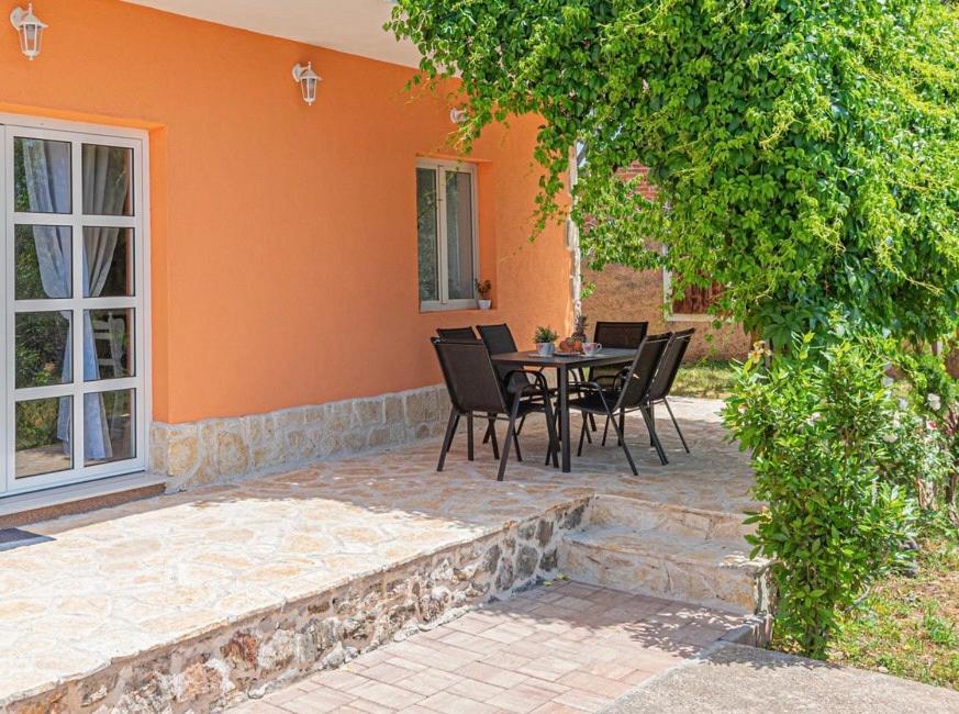 Iris Holiday Home Trbounje Bagian luar foto