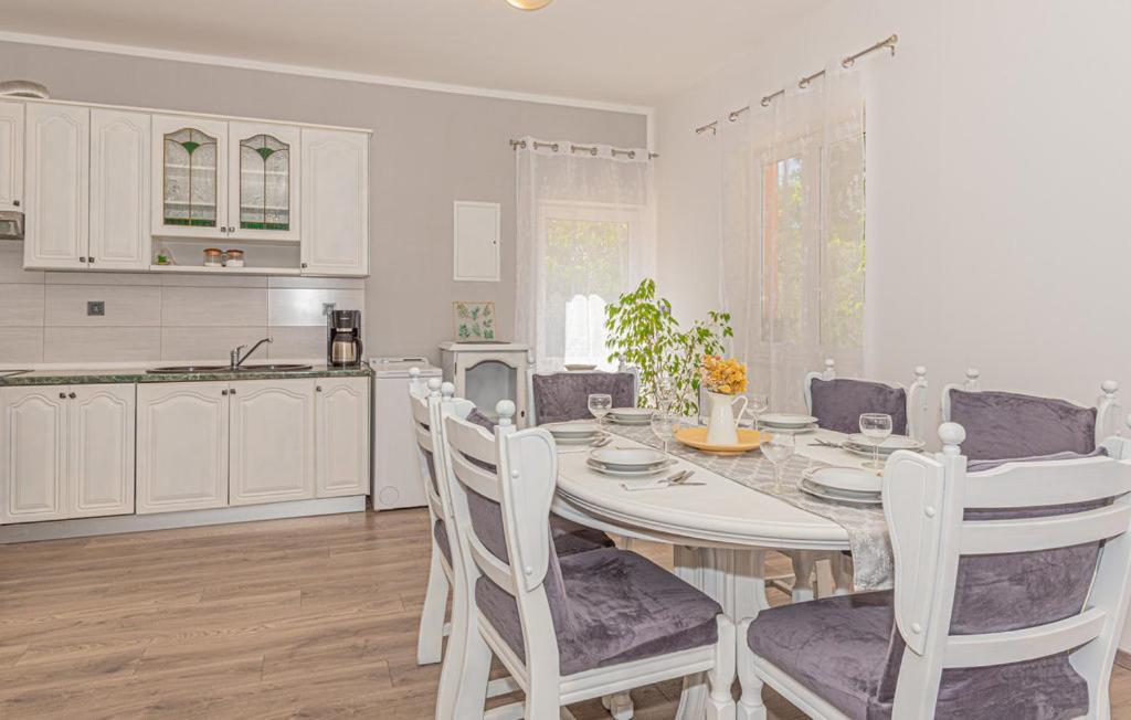 Iris Holiday Home Trbounje Bagian luar foto