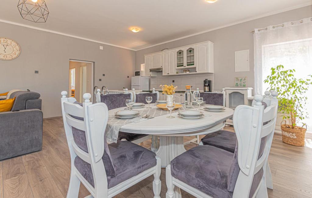 Iris Holiday Home Trbounje Bagian luar foto