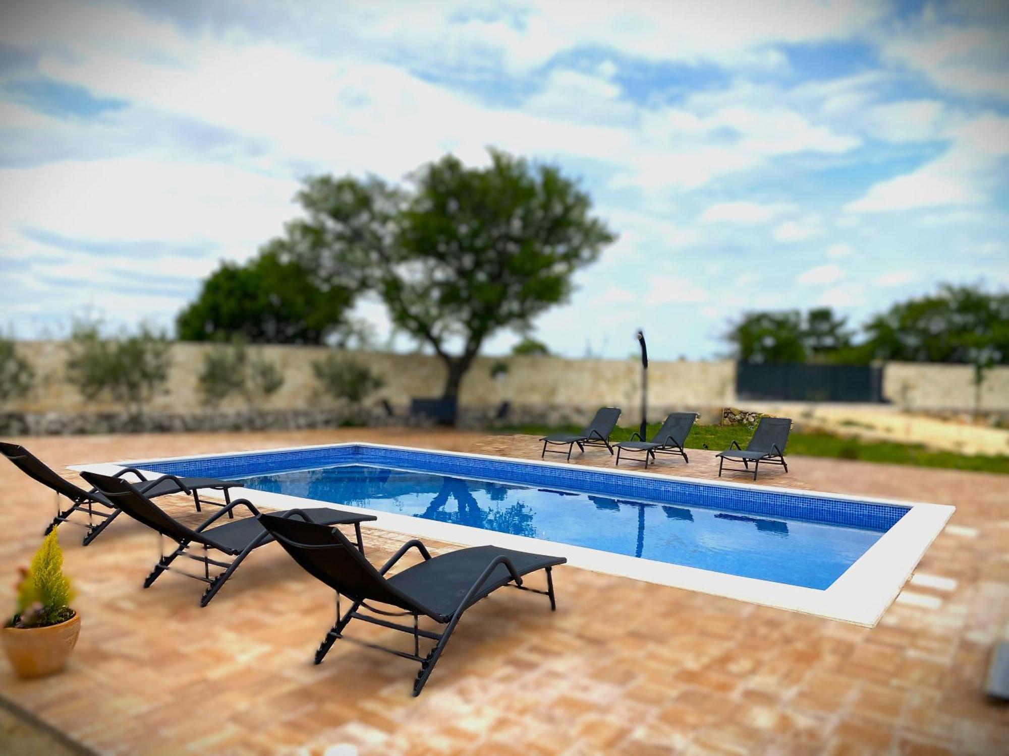 Iris Holiday Home Trbounje Bagian luar foto