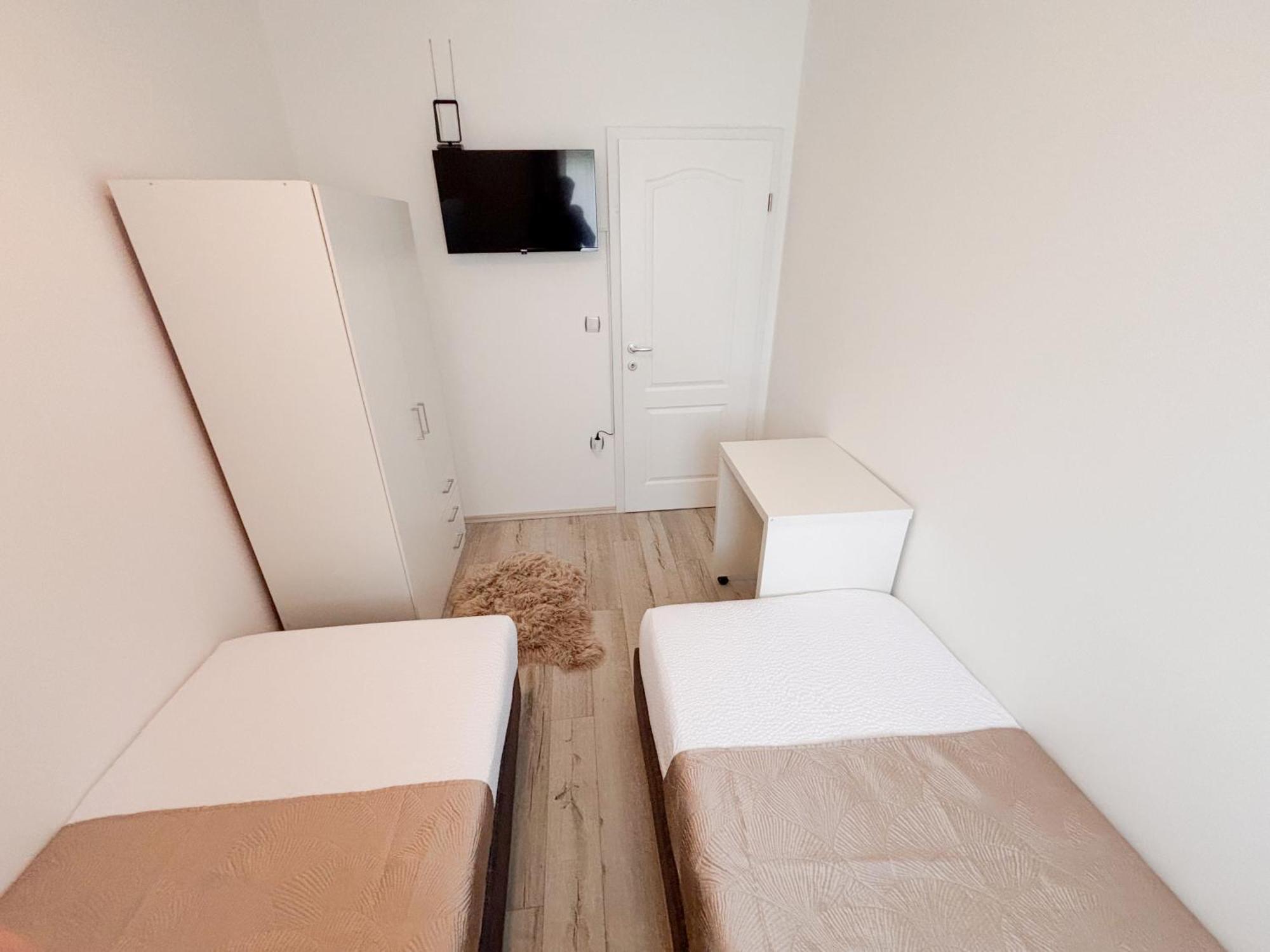 Iris Holiday Home Trbounje Bagian luar foto